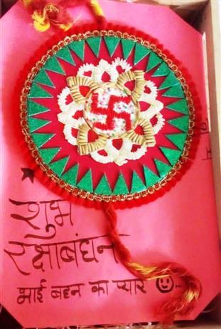 Govt. Rani Durgawati College WadrafNagar - rakhi banao pratiyogita
